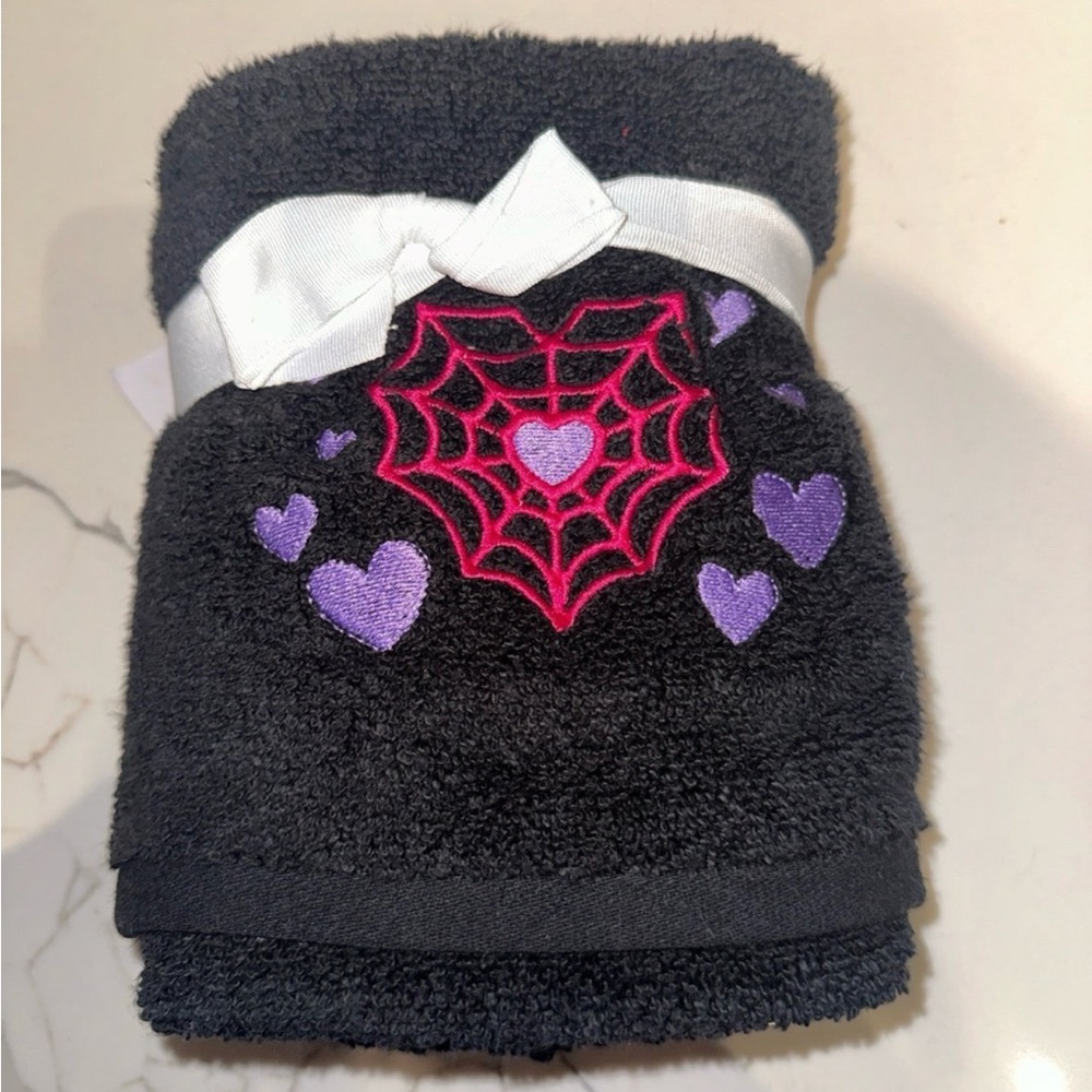 Betsey Johnson Spiderweb Hearts Towels